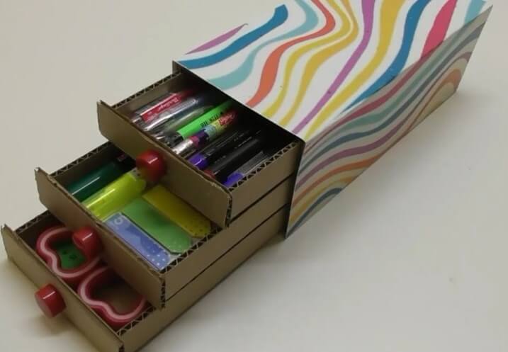 kotak pensil dari karton